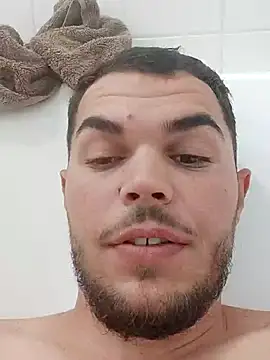 Snapshot of Alexszader36 chatting on 10-31-25, 06:26 Alexszader36 online show from 10-31-25, 06:26