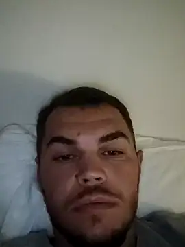 Snapshot of Alexszader36 chatting on 10-16-25, 07:22 Alexszader36 online show from 10-16-25, 07:22