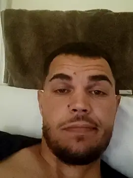 Snapshot of Alexszader36 chatting on 10-21-25, 10:31 Alexszader36 online show from 10-21-25, 10:31