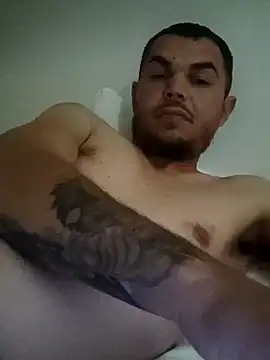 Snapshot of Alexszader36 chatting on 10-14-25, 07:58 Alexszader36 online show from 10-14-25, 07:58