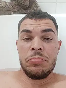 Snapshot of Alexszader36 chatting on 10-22-25, 06:51 Alexszader36 online show from 10-22-25, 06:51