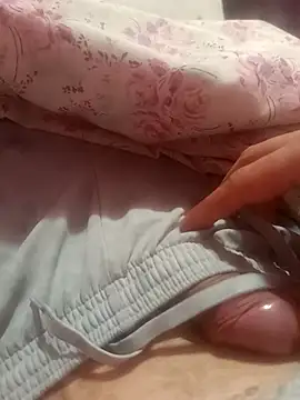 Snapshot of Alexszader36 chatting on 04-08-26, 10:00 Alexszader36 online show from 04-08-26, 10:00