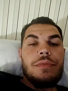 Snapshot of Alexszader36 chatting on 11-06-25, 08:24 Alexszader36 online show from 11-06-25, 08:24