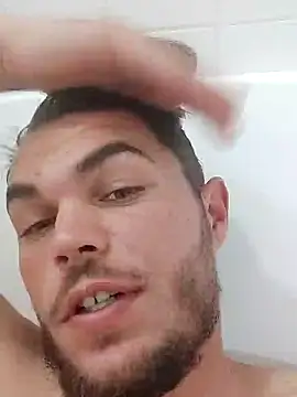 Snapshot of Alexszader36 chatting on 11-10-25, 01:05 Alexszader36 online show from 11-10-25, 01:05