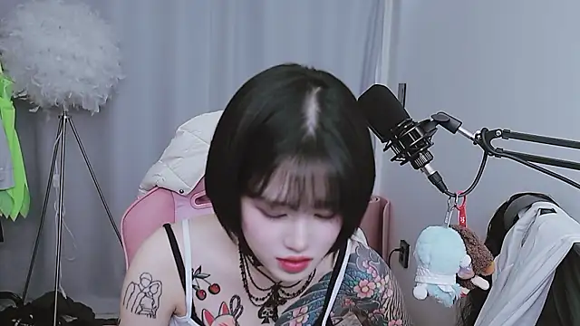 MISA 02 online show from 05-08-26, 01:15