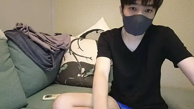 Snapshot of natesui chatting on 10-18-25, 05:15 natesui online show from 10-18-25, 05:15