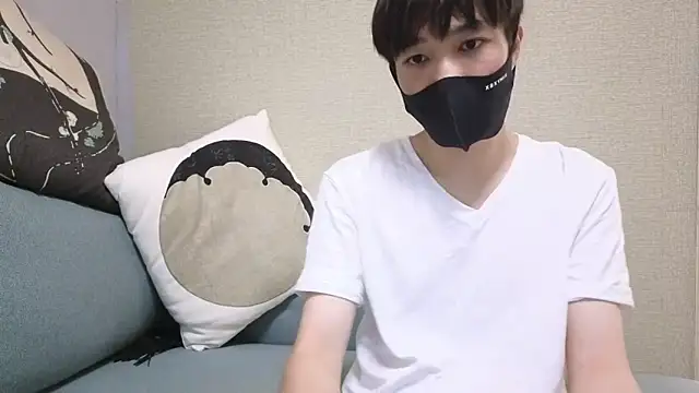 Snapshot of natesui chatting on 10-22-25, 12:04 natesui online show from 10-22-25, 12:04