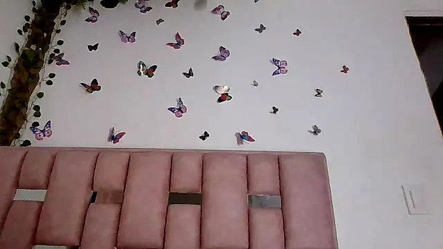 abby moss 2 online show from 07-15-26, 01:01
