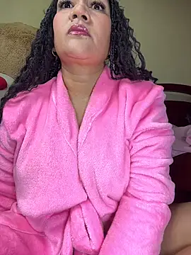 Snapshot of Ayleenpamelasexysquirt chatting on 10-19-25, 07:38 Ayleenpamelasexysquirt online show from 10-19-25, 07:38