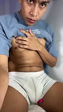 Jacovo2002 online show from 11-21-25, 03:16