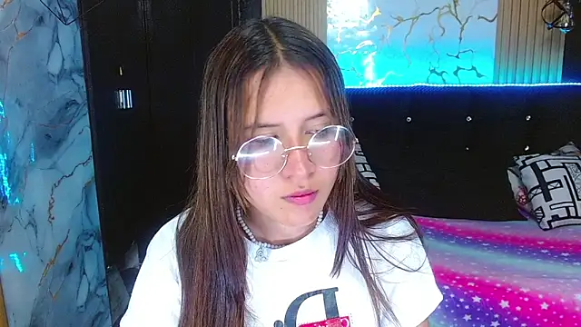 tinibunny online show from 10-30-25, 08:39