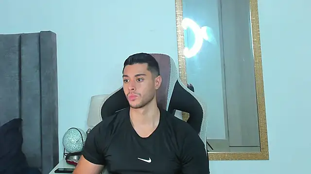 Ken mailik1 online show from 12-18-25, 05:45