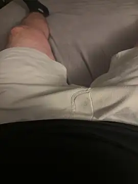 Snapshot of patrik9991 chatting on 11-10-25, 06:02 patrik9991 online show from 11-10-25, 06:02