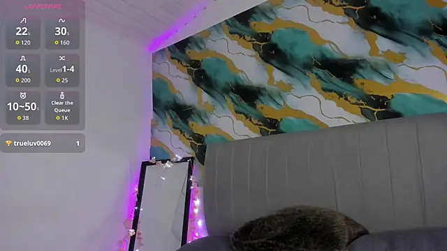 Barbieteeen online show from 12-21-25, 04:03