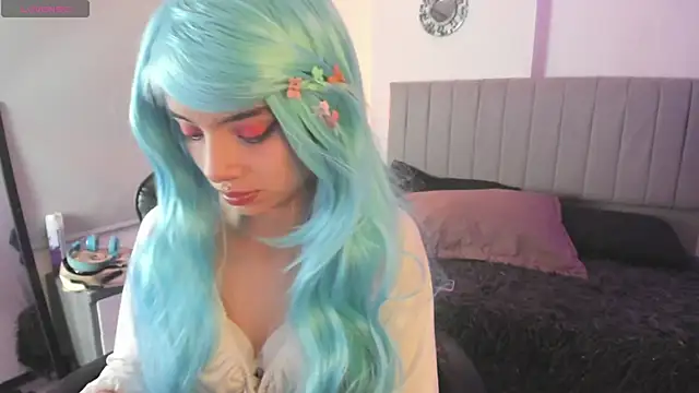 Barbieteeen online show from 11-20-25, 05:19