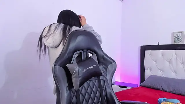 Barbieteeen online show from 11-12-25, 04:16