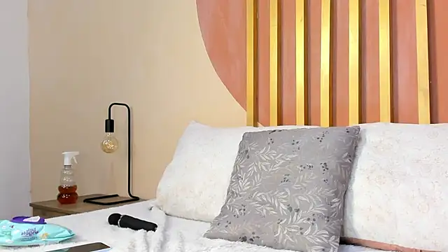 Jake AndNicole online show from 12-21-25, 01:19