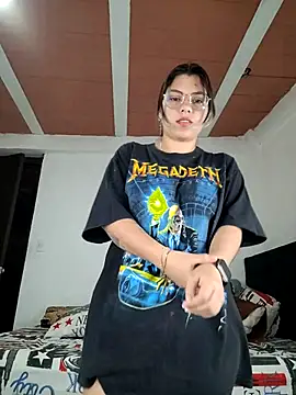 Snapshot of harper_ks chatting on 10-30-25, 07:55 harper ks online show from 10-30-25, 07:55