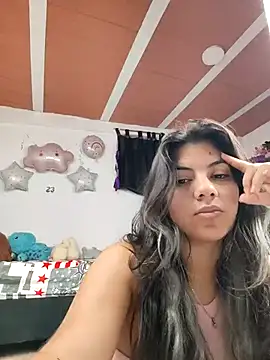 Snapshot of harper_ks chatting on 12-04-25, 11:15 harper ks online show from 12-04-25, 11:15