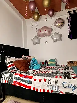 Snapshot of harper_ks chatting on 11-25-25, 12:55 harper ks online show from 11-25-25, 12:55