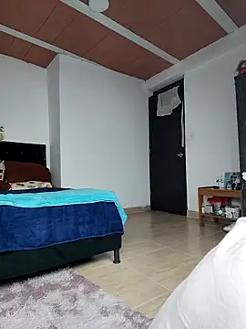 Snapshot of harper_ks chatting on 12-17-25, 01:38 harper ks online show from 12-17-25, 01:38