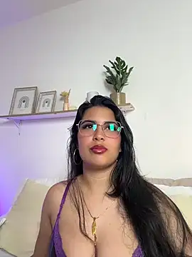 shainadavis online show from 07-19-26, 03:37