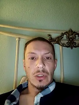 Snapshot of Graimito chatting on 03-18-26, 09:26 Graimito online show from 03-18-26, 09:26