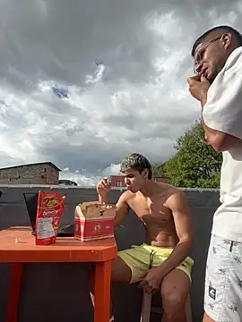 mirallesandbig online show from 10-26-25, 08:53