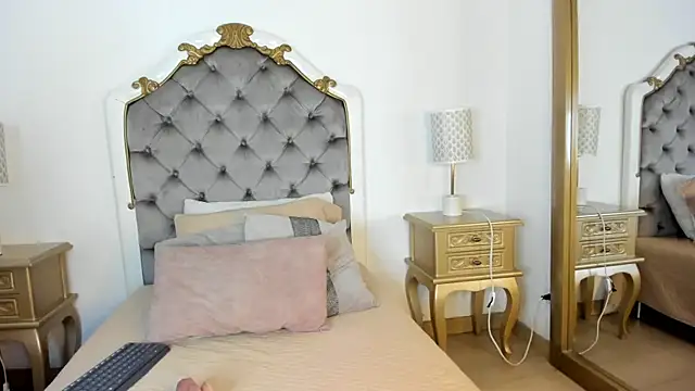 mary joseph online show from 12-15-25, 08:36