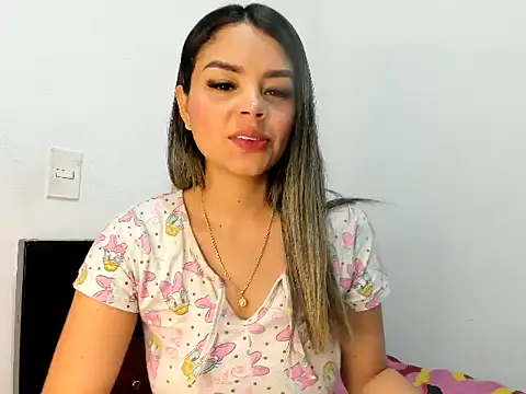 Snapshot of sarita-moree chatting on 11-08-25, 10:30 sarita-moree online show from 11-08-25, 10:30