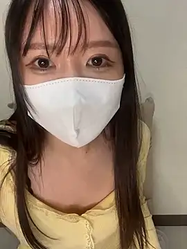 Snapshot of Onami_555 chatting on 10-18-25, 04:58 Onami 555 online show from 10-18-25, 04:58