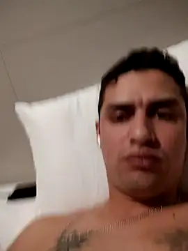 Snapshot of Gggedsbb chatting on 03-30-26, 08:05 Gggedsbb online show from 03-30-26, 08:05