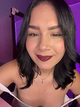 AmeliaR online show from 10-18-25, 09:39