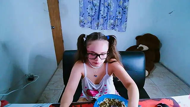 SweetRabbit29 online show from 07-12-26, 11:16