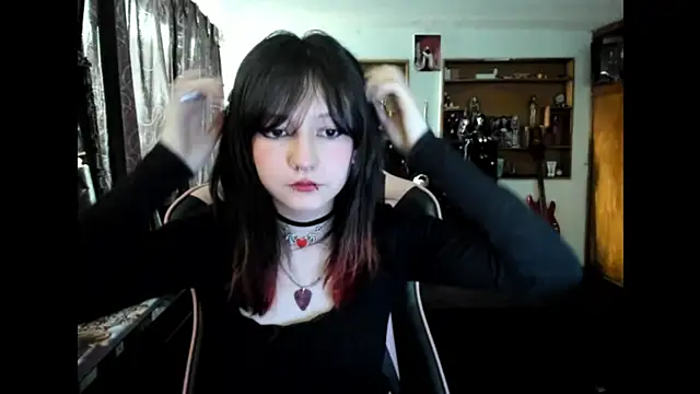 Maki Zein  online show from 12-03-25, 07:57