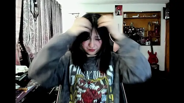 Snapshot of Maki_Zein_ chatting on 01-16-26, 02:10 Maki Zein online show from 01-16-26, 02:10