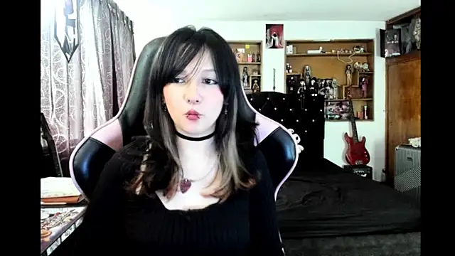 Snapshot of Maki_Zein_ chatting on 02-05-26, 07:53 Maki Zein online show from 02-05-26, 07:53