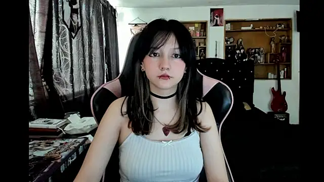 Snapshot of Maki_Zein_ chatting on 02-10-26, 07:24 Maki Zein online show from 02-10-26, 07:24