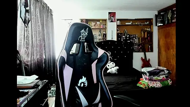 Snapshot of Maki_Zein_ chatting on 02-03-26, 07:52 Maki Zein online show from 02-03-26, 07:52