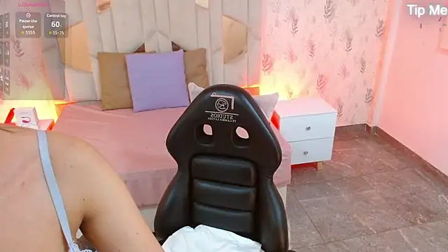 MARIANA TAY1 online show from 10-23-25, 03:05