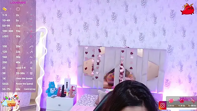 Snapshot of MARIANA_TAY1 chatting on 02-19-26, 03:36 MARIANA TAY1 online show from 02-19-26, 03:36