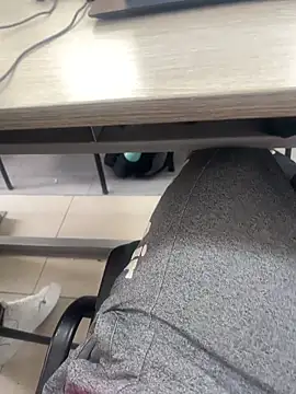 Snapshot of Flirtdick03 chatting on 11-04-25, 07:39 Flirtdick03 online show from 11-04-25, 07:39