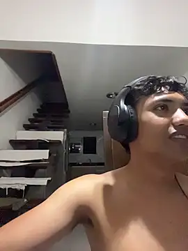 Snapshot of Flirtdick03 chatting on 11-02-25, 05:23 Flirtdick03 online show from 11-02-25, 05:23