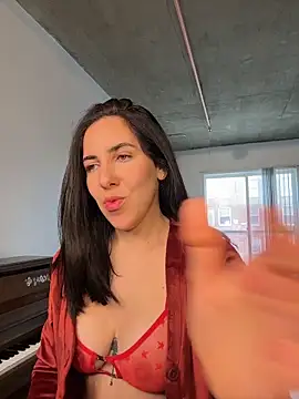 Snapshot of Lolathebaddie chatting on 02-13-26, 09:15 Lolathebaddie online show from 02-13-26, 09:15