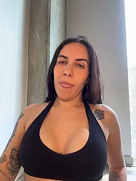 Snapshot of Lolathebaddie chatting on 05-04-26, 05:16 Lolathebaddie online show from 05-04-26, 05:16