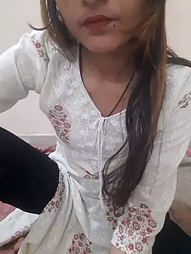 Snapshot of Khushi_rani chatting on 01-19-26, 05:00 Khushi rani online show from 01-19-26, 05:00