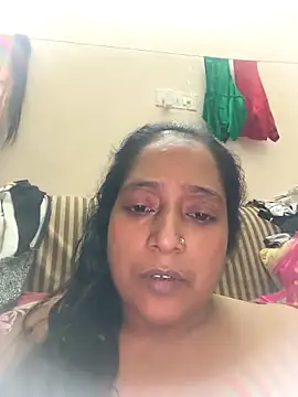 Snapshot of Khushi-20 chatting on 10-27-25, 06:20 Khushi-20 online show from 10-27-25, 06:20