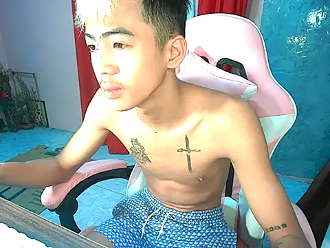 Snapshot of boy_raphael chatting on 02-26-26, 02:00 boy raphael online show from 02-26-26, 02:00