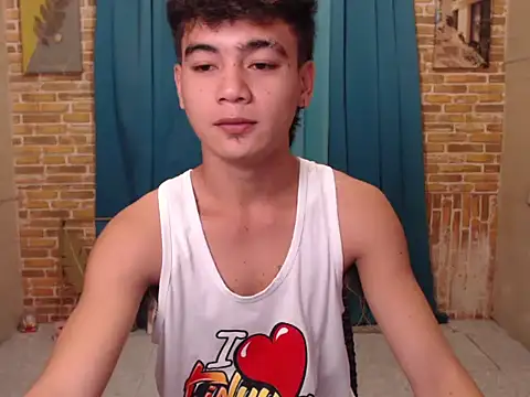 Snapshot of boy_raphael chatting on 10-14-25, 09:21 boy raphael online show from 10-14-25, 09:21