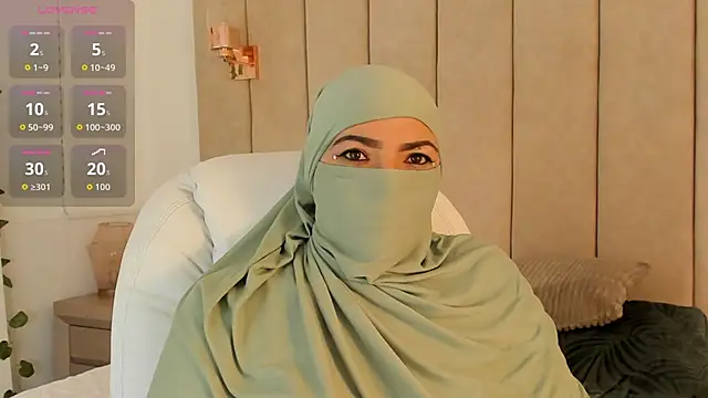  naylaa  online show from 11-20-25, 03:51